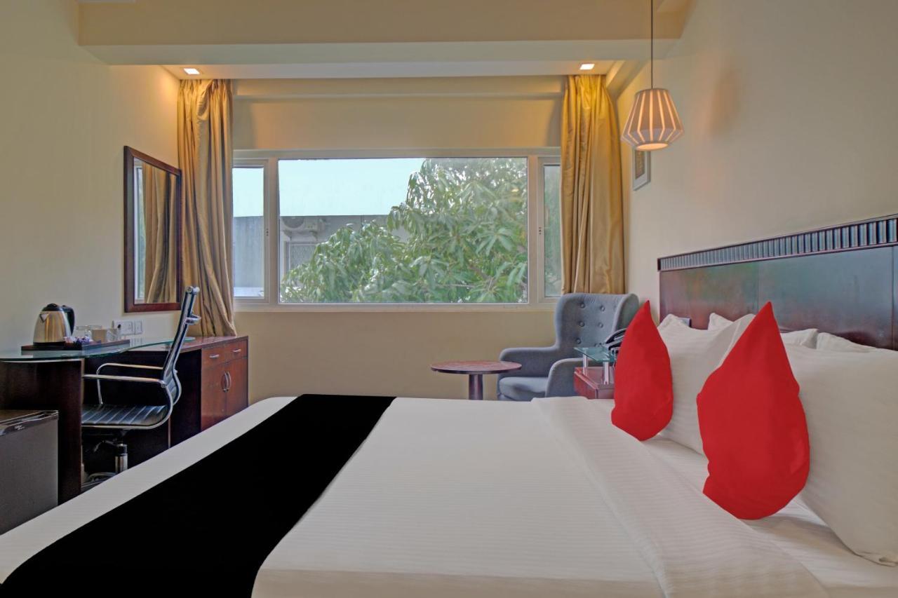 Townhouse 515 Hotel Iris T Nagar Near Shri Ayyappan Temple Chennai Esterno foto